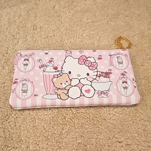 Hello Kitty Pouch
